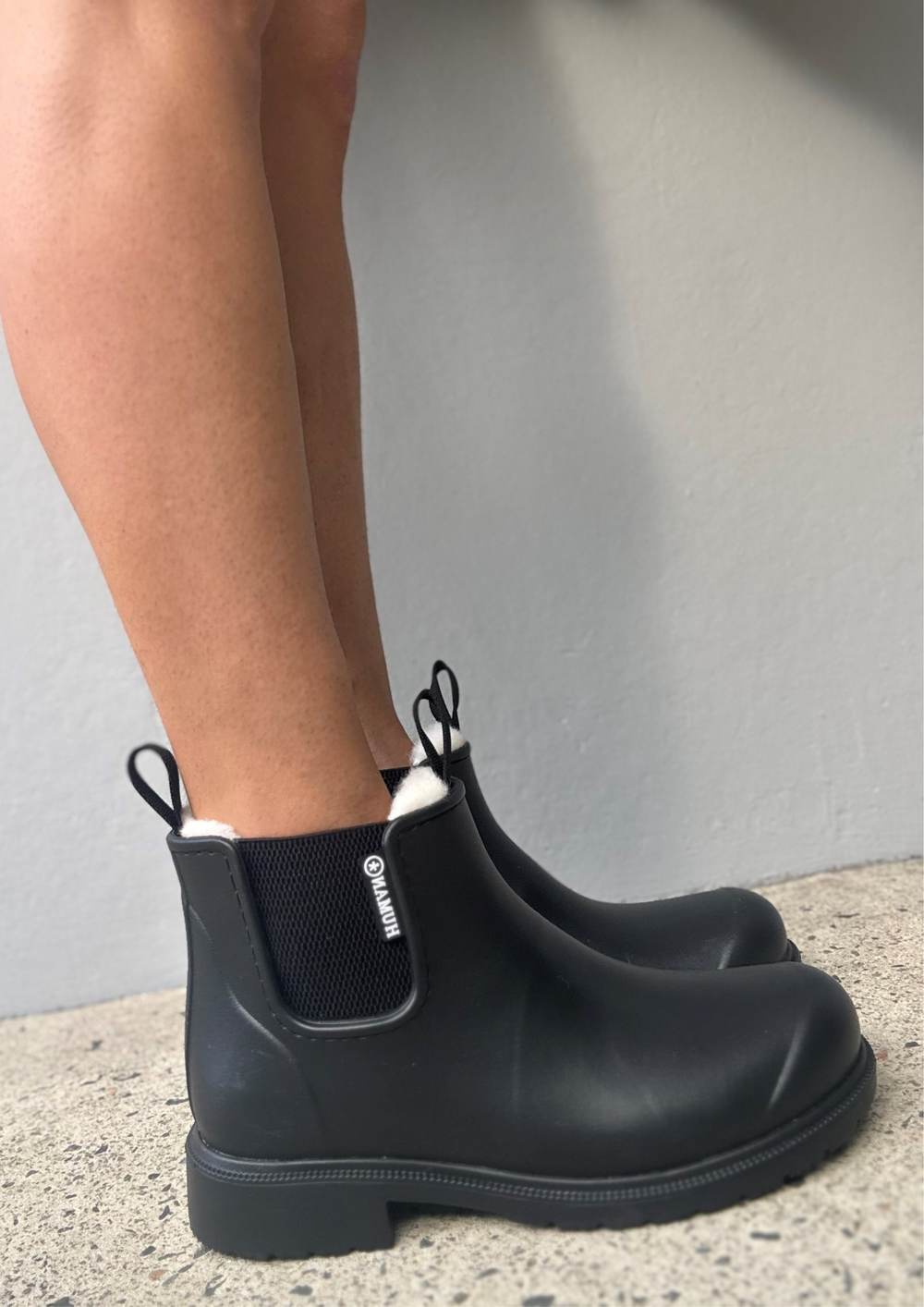 COOMA - BLACK